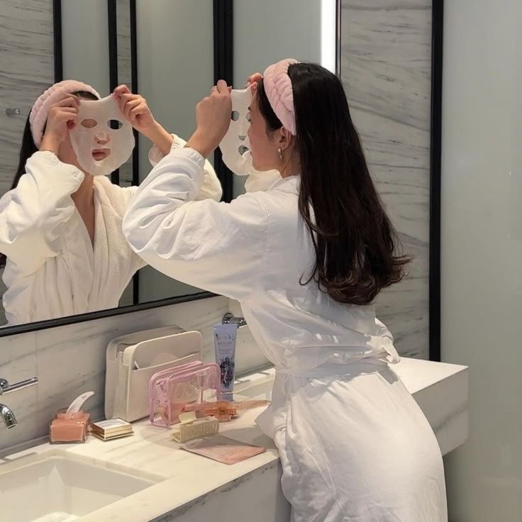 Skincare Natural e Sustentável: Como Cuidar da Pele Gastando Menos e Protegendo o Planeta